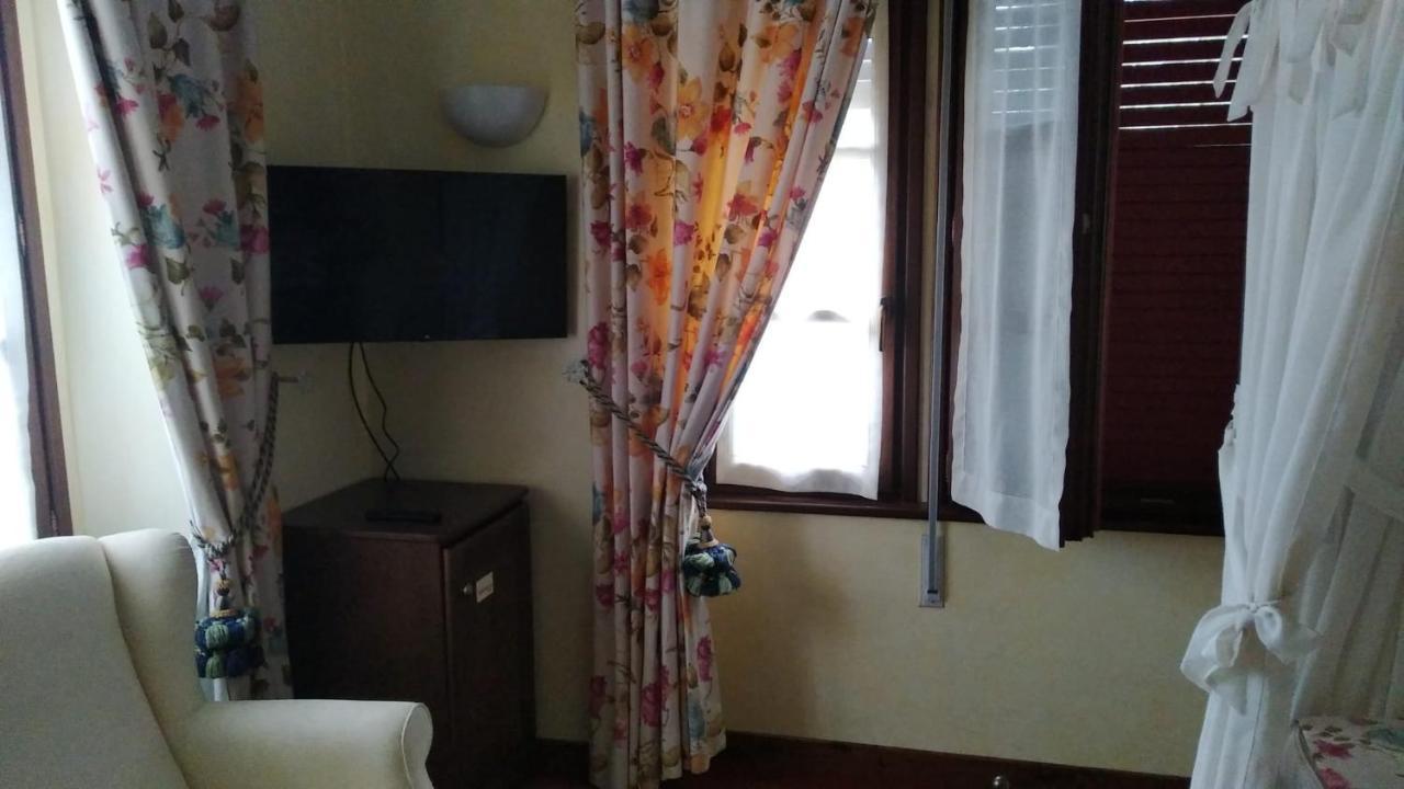 Hotel Palacete Real Villamayor  Kültér fotó